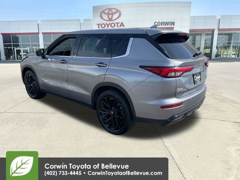 Used 2022 Mitsubishi Outlander SEL Black Edition AWD/4WD image 3