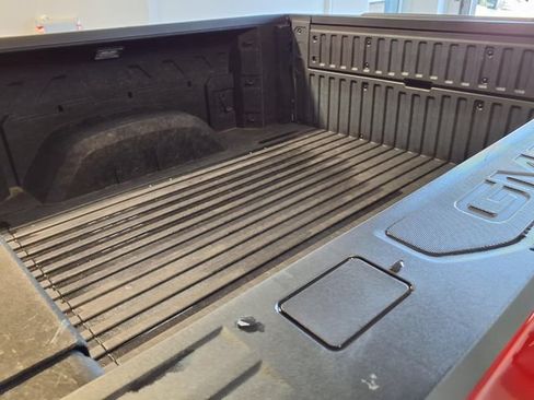 Used 2025 GMC Sierra 1500 AT4 w/ AT4 Premium Package AWD/4WD image 24
