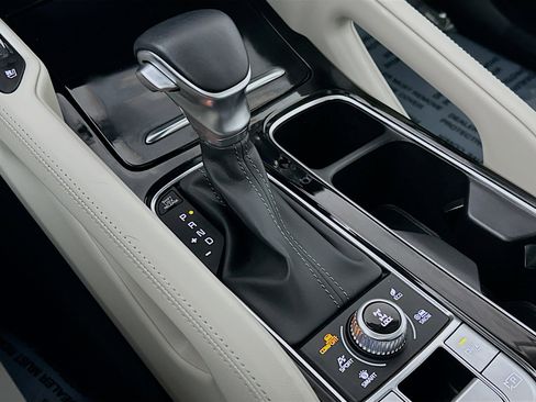 Used 2024 Kia Telluride SX Prestige image 17