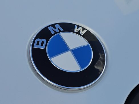 Used 2027 BMW X7 xDrive40i w/ M Sport Package AWD/4WD image 14