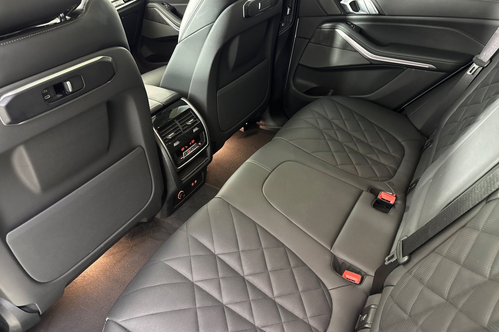 Certified 2025 BMW X5 sDrive40i w/ M Sport Package RWD image 30