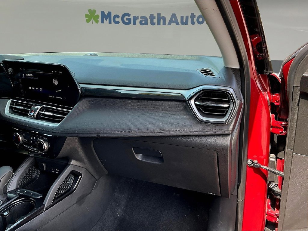 Used 2024 Chevrolet TrailBlazer LT FWD image 28