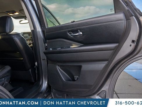 Used 2022 Nissan Pathfinder SL image 22