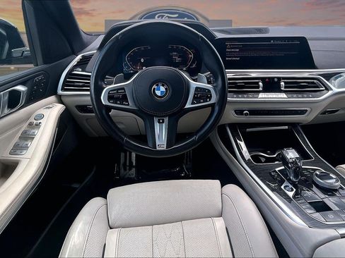 Used 2021 BMW X7 xDrive40i w/ M Sport Package AWD/4WD image 5