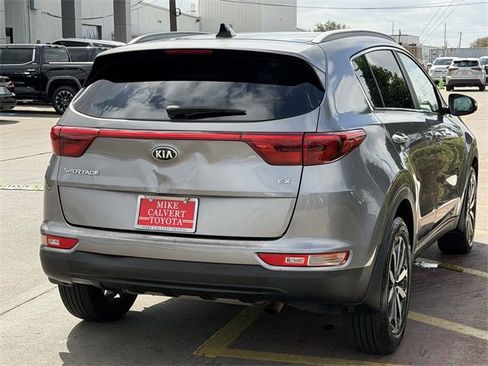 Used 2017 Kia Sportage EX w/ EX Premium Package image 7