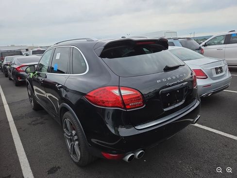 Used 2012 Porsche Cayenne Turbo AWD/4WD image 3