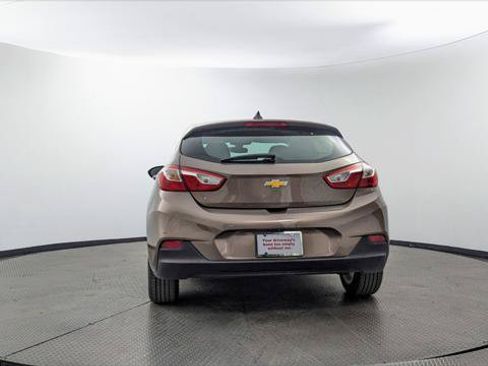 Used 2019 Chevrolet Cruze LS w/ LS Convenience Package FWD image 7