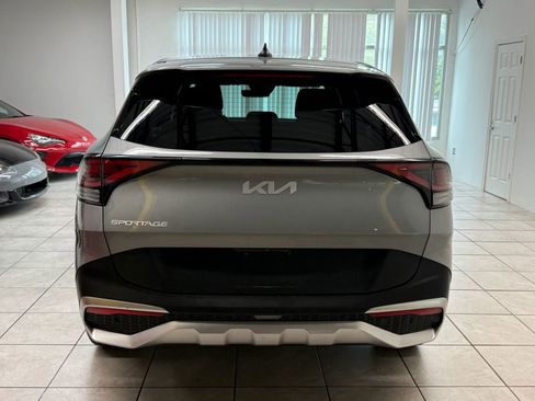 Used 2023 Kia Sportage LX FWD image 8