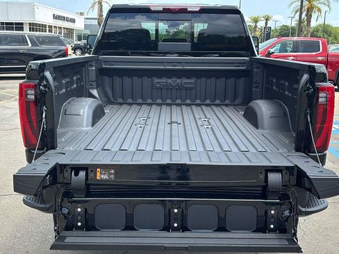 New 2026 GMC Sierra 2500 Denali w/ Denali Reserve Package AWD/4WD image 7