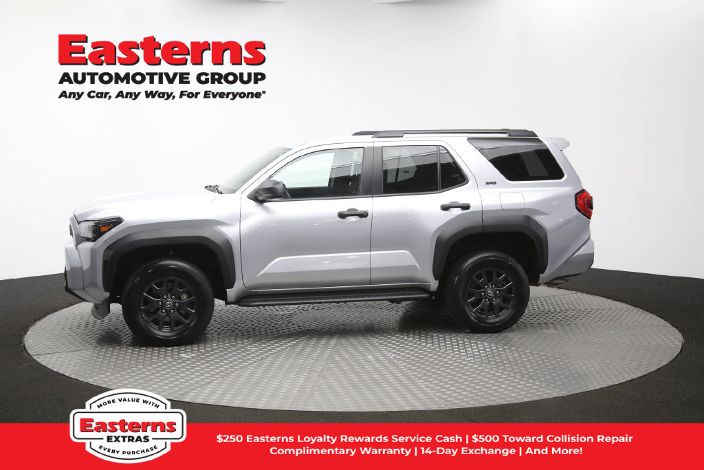 Used 2025 Toyota 4Runner SR5 AWD/4WD image 59