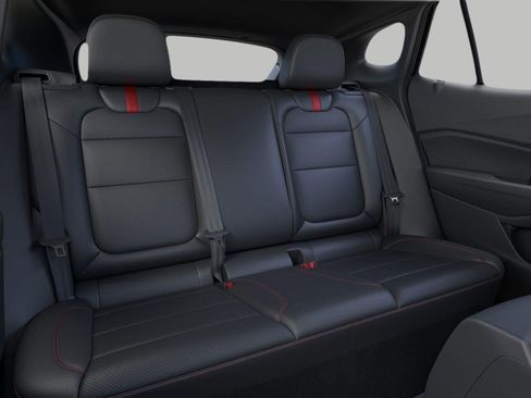 Used 2026 Chevrolet Trax RS w/ Sunroof Package FWD image 17