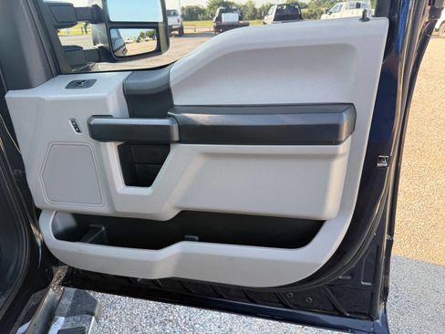 Used 2021 Ford F250 XL w/ STX Appearance Package AWD/4WD image 35