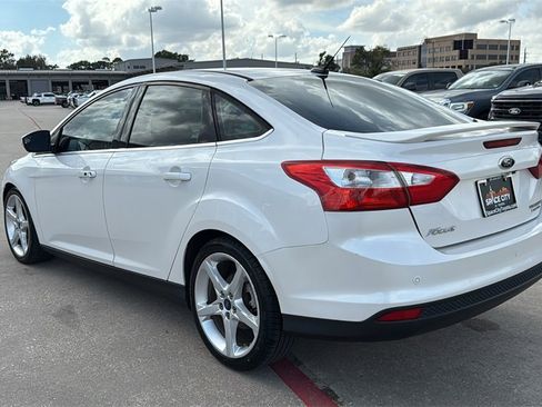 Used 2013 Ford Focus Titanium w/ Titanium Handling Pkg image 5