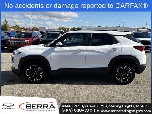 Used 2023 Chevrolet TrailBlazer LT w/ Convenience Package image 2