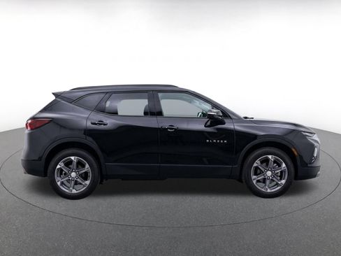 Used 2025 Chevrolet Blazer LT FWD image 10