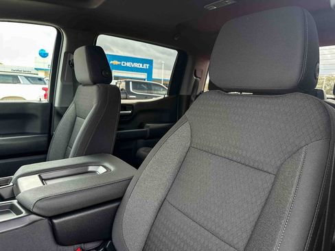 Used 2026 Chevrolet Silverado 1500 Custom RWD image 11