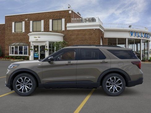 New 2026 Ford Explorer ST-Line AWD/4WD image 3