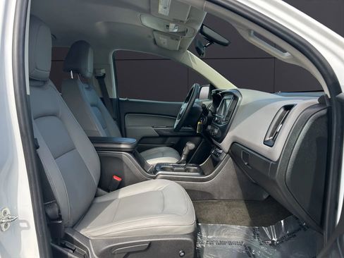 Used 2018 Chevrolet Colorado W/T image 9