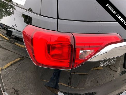 Used 2019 GMC Acadia Denali w/ Technology Package FWD image 21