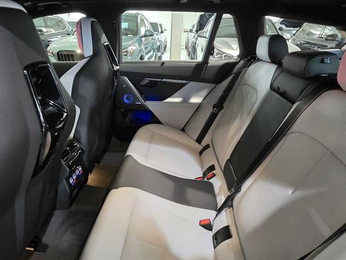 New 2026 BMW M5 Touring AWD/4WD image 16