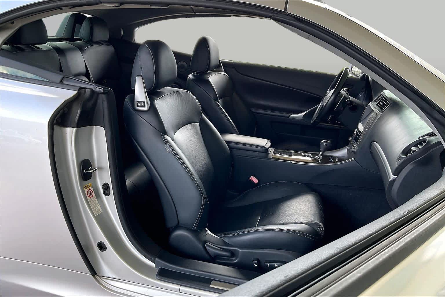 Used 2014 Lexus IS 250C w/ Luxury Package RWD image 8