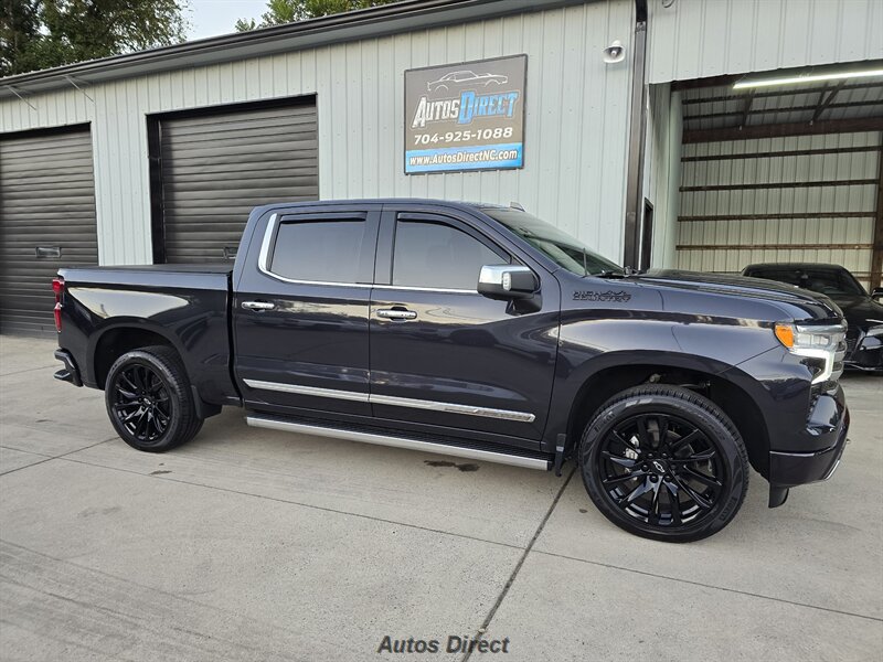 Used 2022 Chevrolet Silverado 1500 High Country w/ High Country Premium Package AWD/4WD image 11