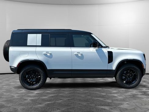 New 2026 Land Rover Defender 110 S AWD/4WD image 6