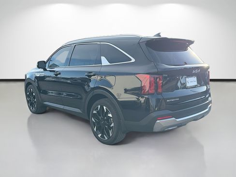 Used 2024 Kia Sorento SX FWD image 5