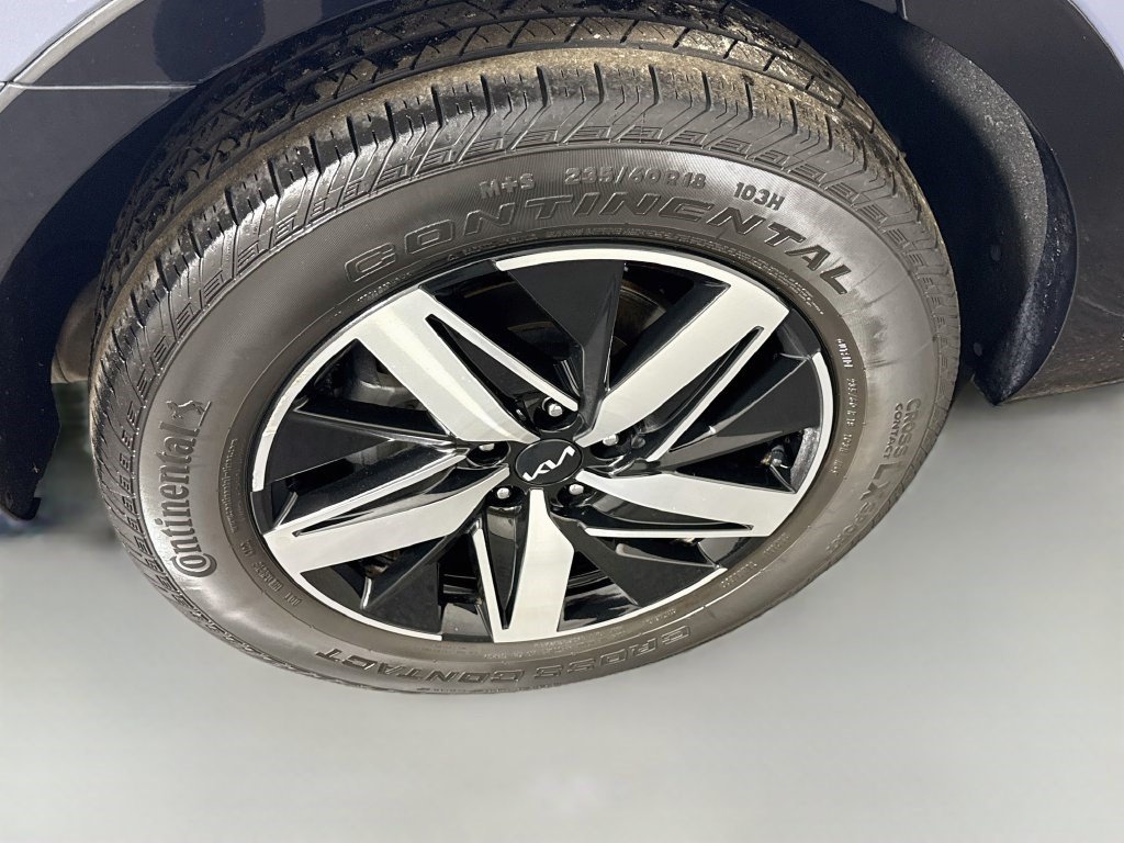 Used 2023 Kia Sorento S w/ Panoramic Sunroof Package FWD image 32
