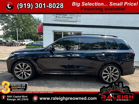 Used 2021 BMW X7 M50i AWD/4WD image 1
