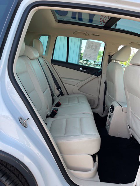 Used 2017 Volkswagen Tiguan Wolfsburg Edition FWD image 33