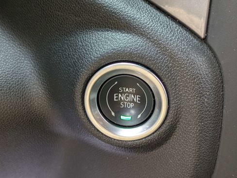 Used 2022 Chevrolet Silverado 1500 Custom RWD image 25
