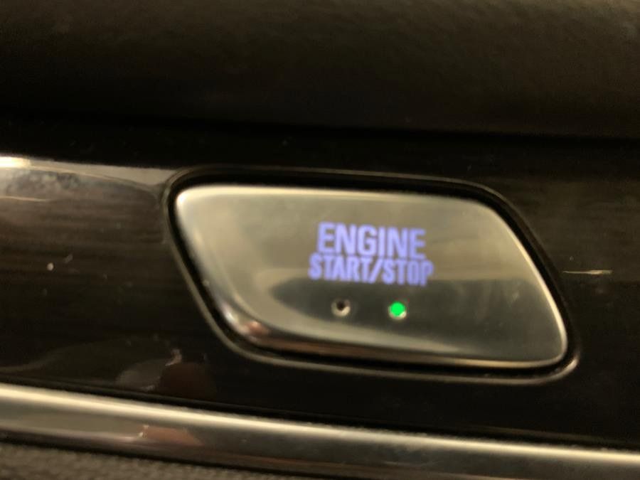 Used 2020 Buick Enclave Premium w/ Sun and Sites Package AWD/4WD image 45