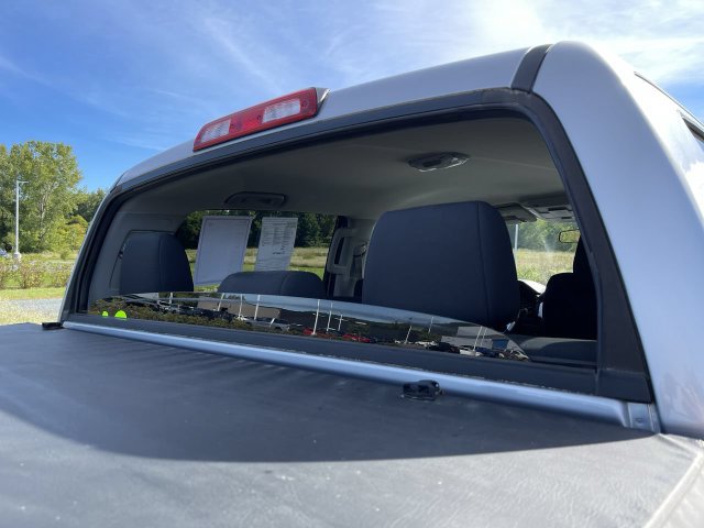 Certified 2018 Toyota Tundra SR5 AWD/4WD image 25