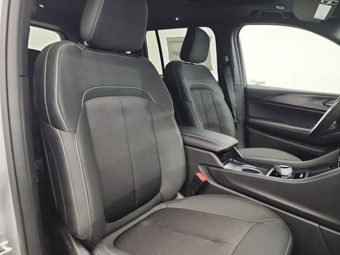 New 2025 Jeep Grand Cherokee Laredo X w/ Luxury Tech Group I image 33