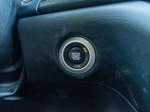 Used 2022 Chrysler Pacifica Pinnacle image 23