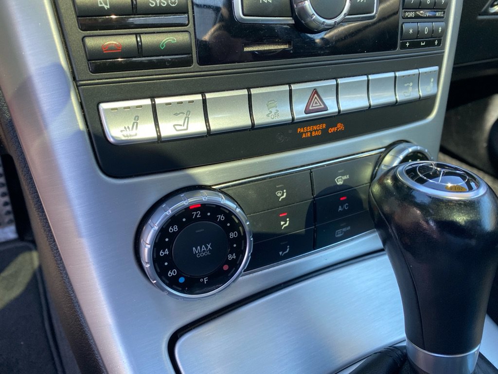 Used 2014 Mercedes-Benz SLK 250 image 24