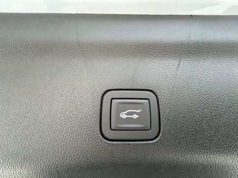 New 2026 Chevrolet Tahoe Premier AWD/4WD image 19