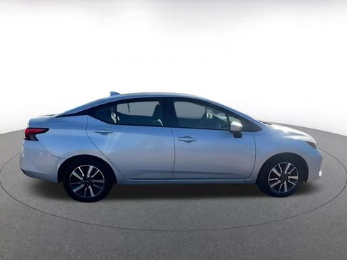 Used 2025 Nissan Versa SV image 16