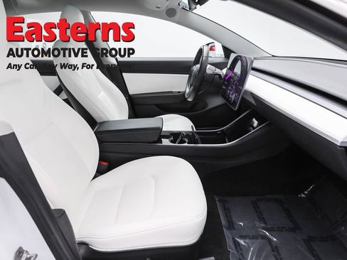 Used 2019 Tesla Model 3 Standard Range image 21