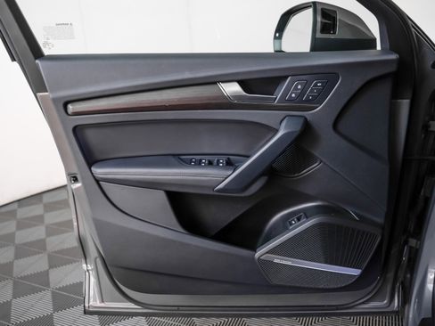 Used 2023 Audi Q5 2.0T Premium Plus w/ Premium Plus Package image 23