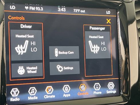 Used 2022 Jeep Cherokee Limited w/ Mopar Interior Package image 19