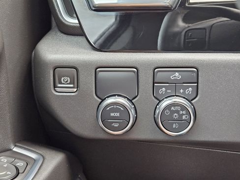 Certified 2023 GMC Sierra 1500 Elevation w/ LPO, Elevation Black Package image 23