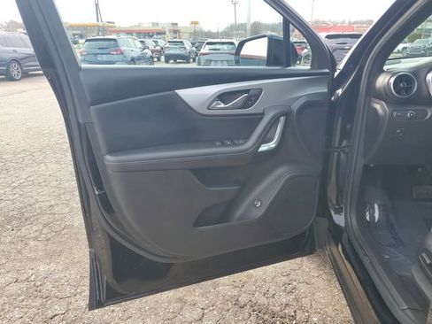 Used 2020 Chevrolet Blazer LT image 19