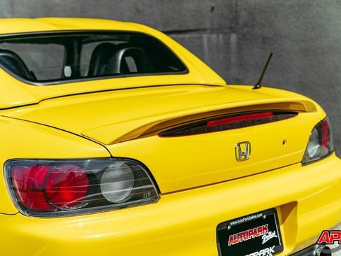 Used 2001 Honda S2000 image 33