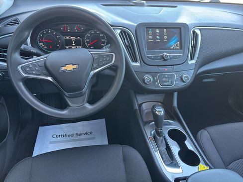 Used 2018 Chevrolet Malibu LS FWD image 13