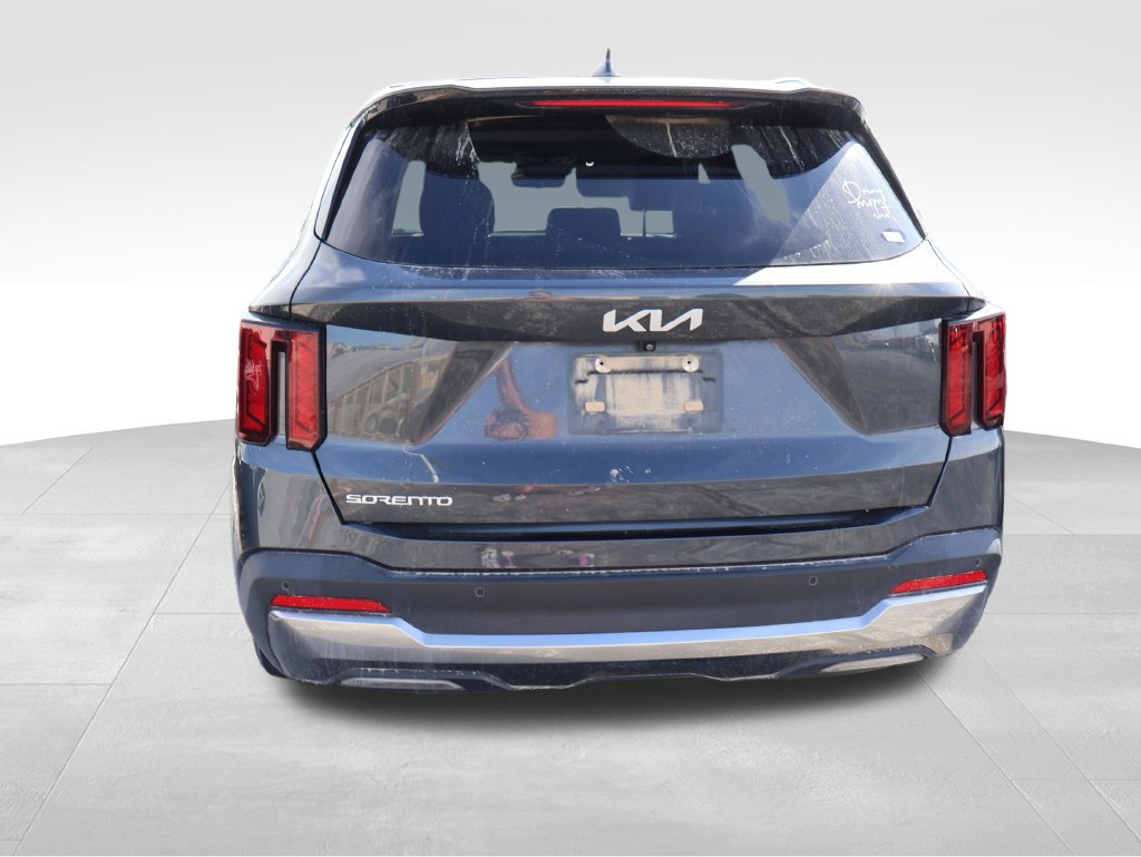 Used 2024 Kia Sorento S w/ Panoramic Sunroof Package FWD image 19