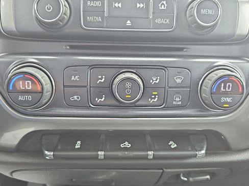 Used 2018 Chevrolet Silverado 1500 LT w/ All Star Edition image 25