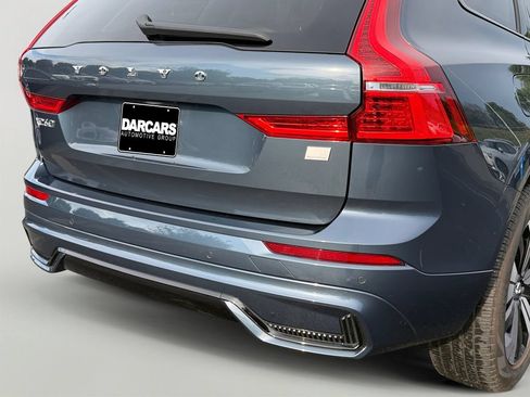 Certified 2024 Volvo XC60 T8 Core w/ Climate Package AWD/4WD image 10