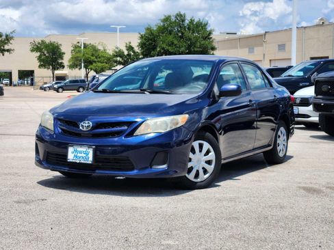 Used 2013 Toyota Corolla L FWD image 1